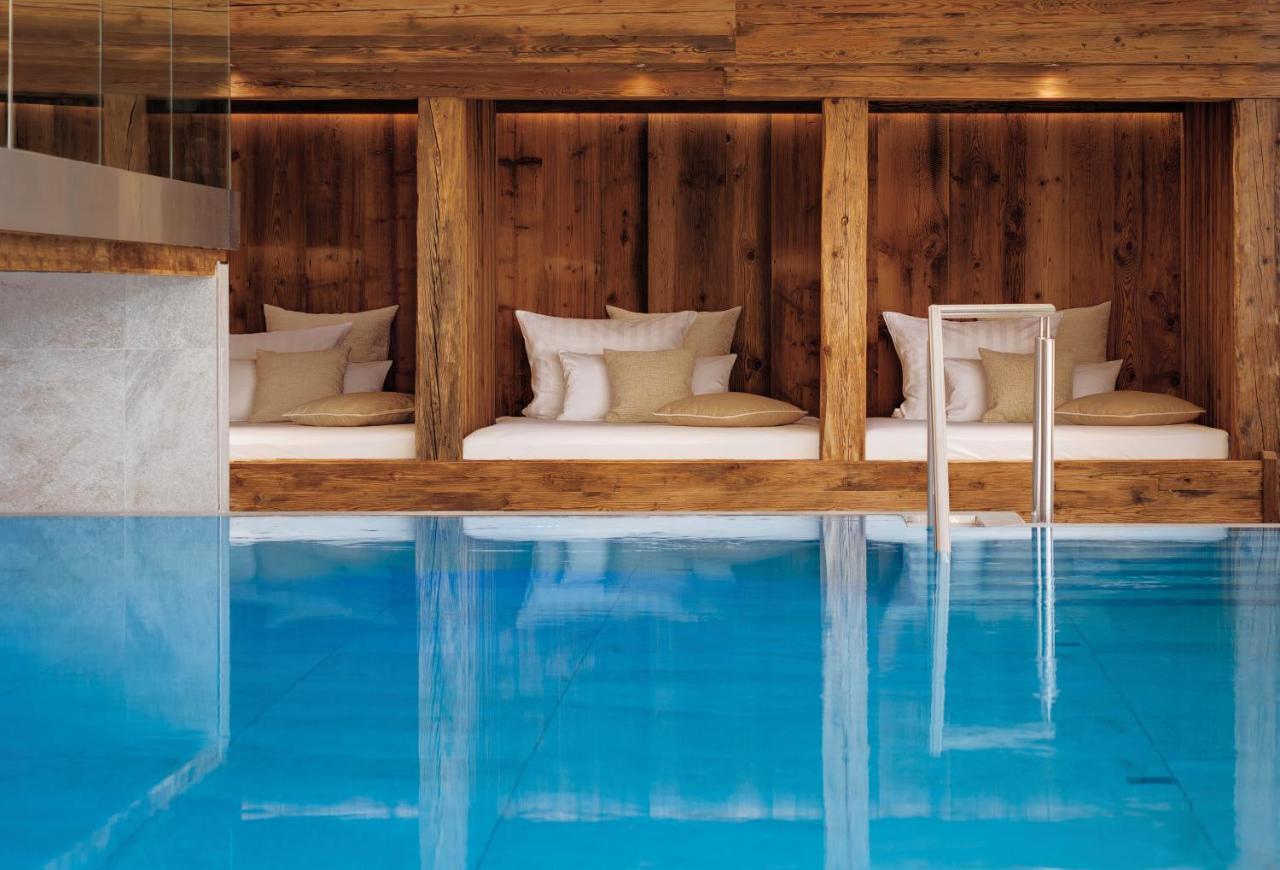 Adler Haeusern Gourmet & Spa Hotel エクステリア 写真