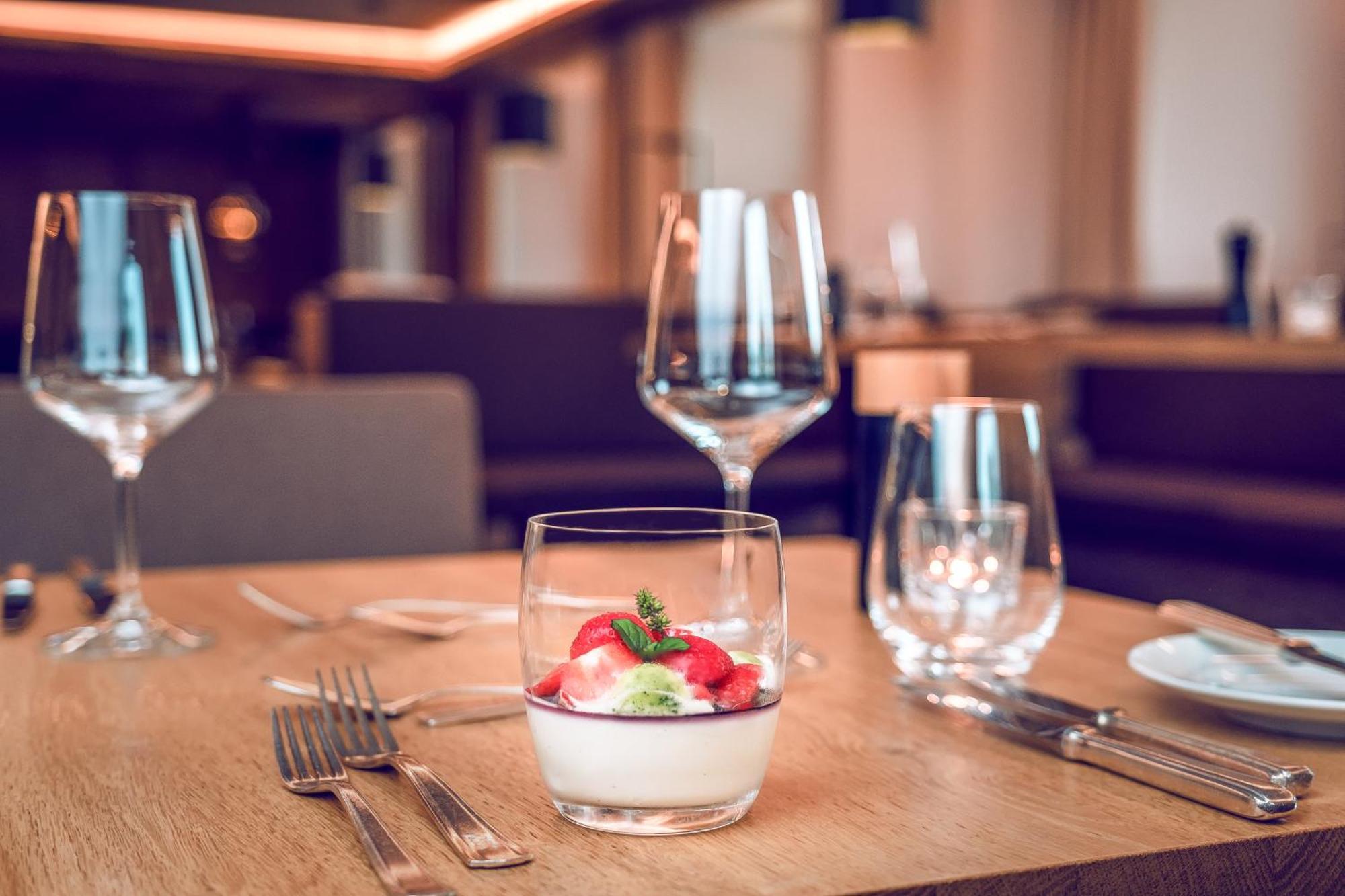 Adler Haeusern Gourmet & Spa Hotel エクステリア 写真