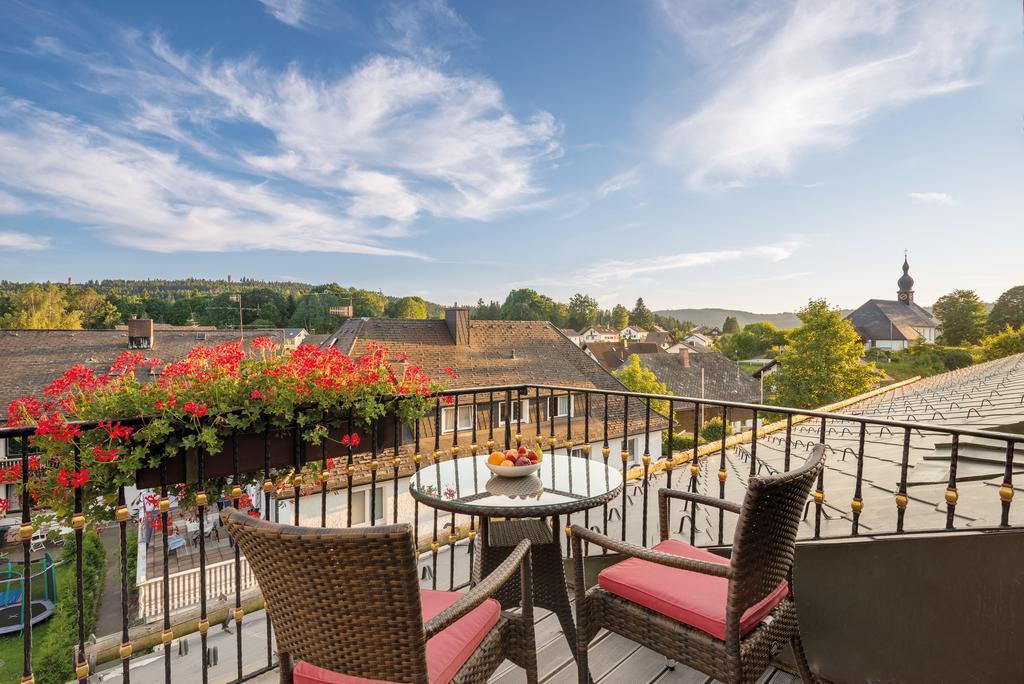 Adler Haeusern Gourmet & Spa Hotel エクステリア 写真