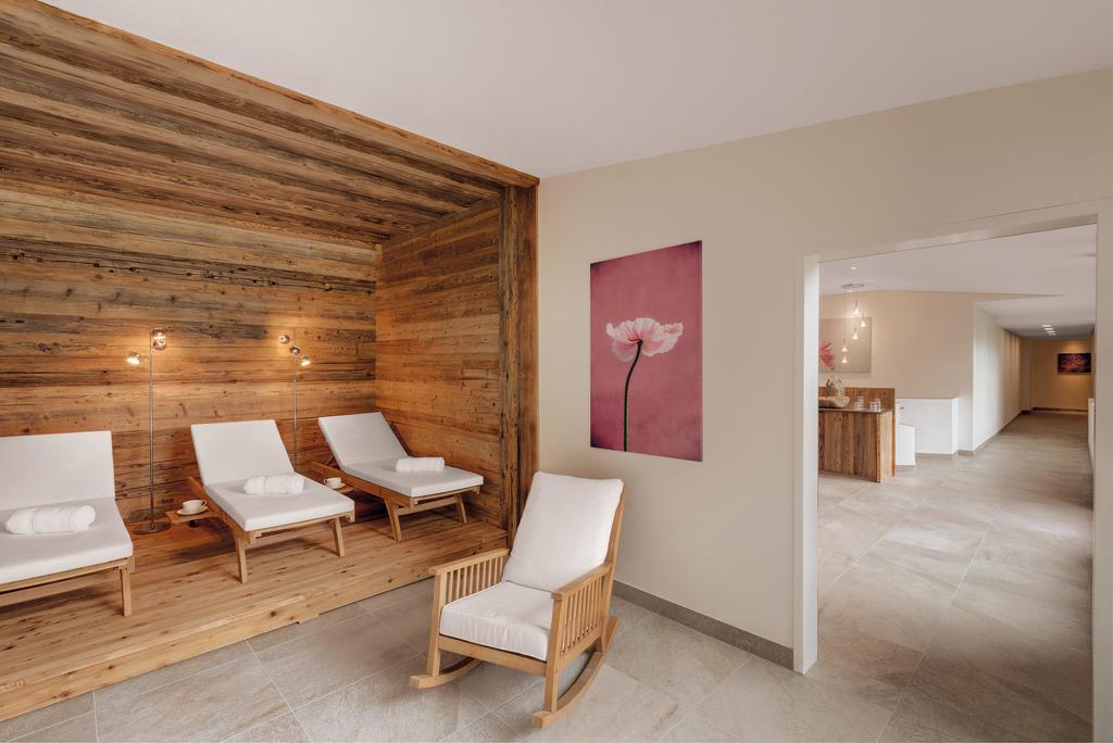 Adler Haeusern Gourmet & Spa Hotel エクステリア 写真